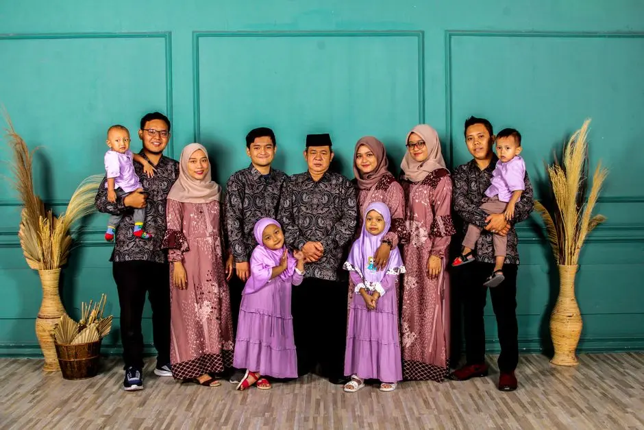 Keluarga Lokal, Hangatnya Rumah yang Tumbuh Bersama